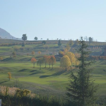 Отель Golf Valcurone Momperone Экстерьер фото